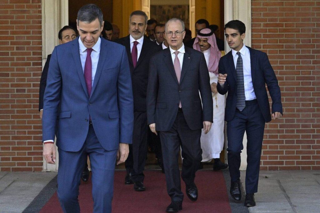 العضوية الكاملة في الأمم المتحدة وإنهاء الاحتلال الإسرائيلي شرط أساسي لحل الدولتين: رئيس الوزراء الفلسطيني