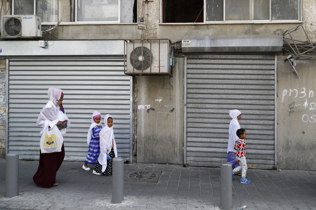 إسرائيل تجند لاجئين أفارقة لعملياتها في غزة مقابل الحصول على وضع مستقر