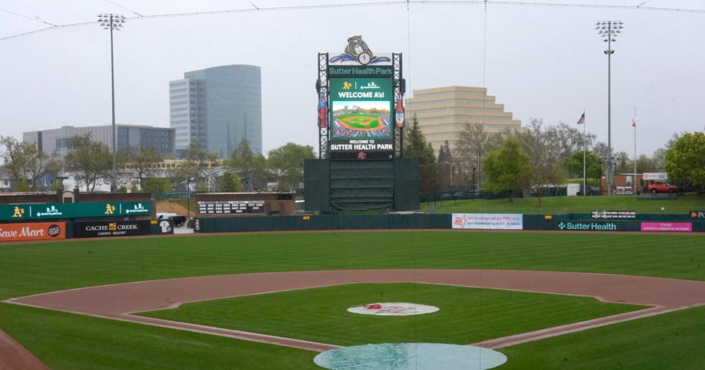 بينما يتساءل سكوت بوراس عن السلامة، تقول MLB إن انتقال A إلى ساكرامنتو “أمر مؤكد”