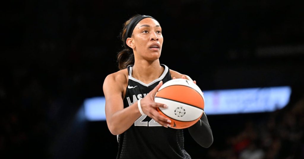 أجا ويلسون تحطم الرقم القياسي لعدد النقاط في موسم واحد في دوري WNBA، وتتجاوز رقم جويل لويد البالغ 939 نقطة
