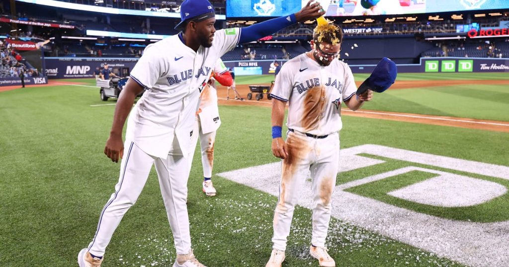 بفضل دعم بلو جايز، تمكن ديفيس شنايدر أخيرًا من تحقيق الضربة التي كان يبحث عنها