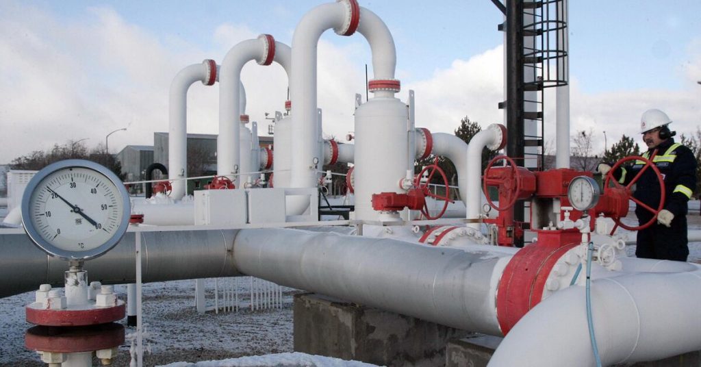 شل وبوتاس التركية توقعان اتفاقية للغاز الطبيعي المسال لمدة 10 سنوات وسط خطط التنويع