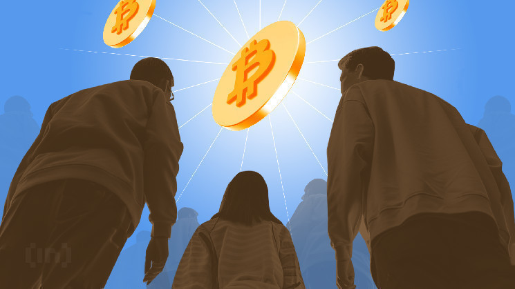 لعبة بيتكوين الكبرى: MicroStrategy تصدر سندات بقيمة 700 مليون دولار لشراء BTC، وكشفت عن مخزون بوتان