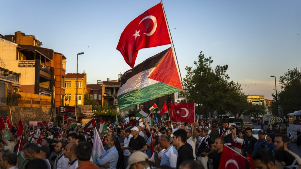 اعتقال مشتبه به في تركيا بتهمة تحويل أموال إلى عملاء الموساد، بحسب تقرير