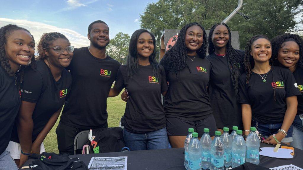 قانون ألاباما المناهض للتنوع والإنصاف والإدماج يغلق مكتب اتحاد الطلاب السود ومركز الموارد المثلية في الجامعة الرائدة