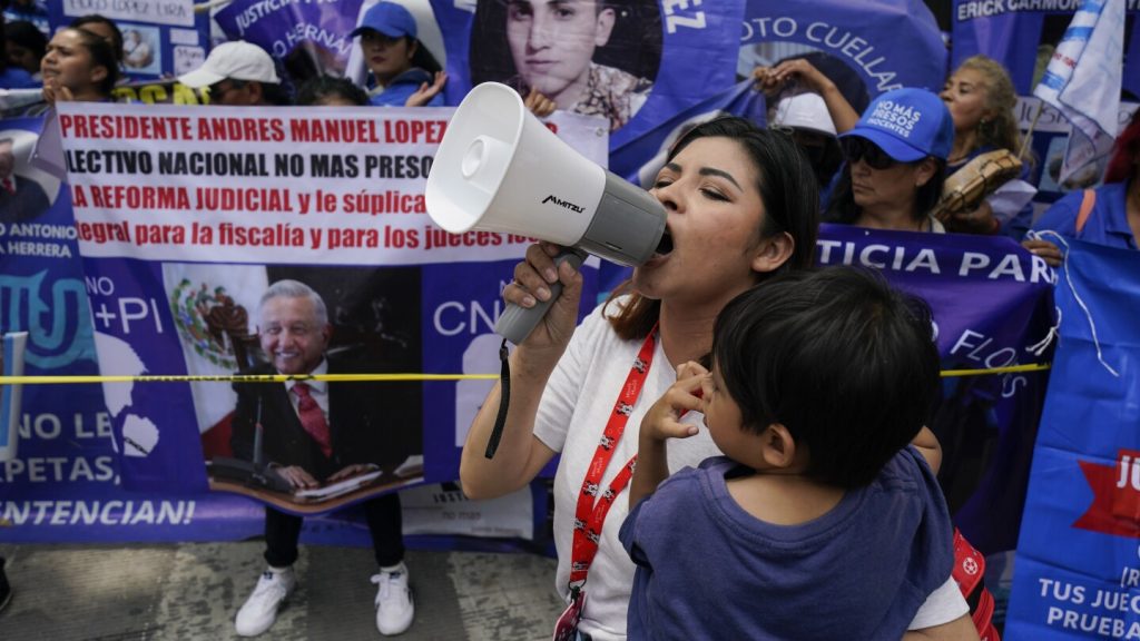 الكونجرس المكسيكي يطرح مشروع قانون مثير للجدل لإجبار جميع القضاة على الترشح للانتخابات