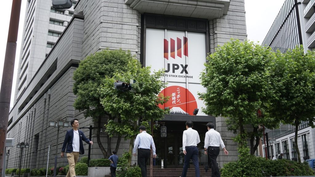 سوق الأسهم اليوم: الأسهم العالمية ترتفع في الغالب مع استعداد وول ستريت لخفض أسعار الفائدة