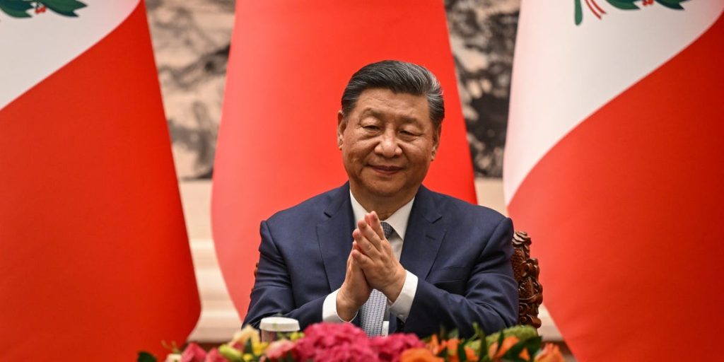 يمكن للصين جمع ما يقرب من تريليون دولار من الديون الجديدة في السنوات الثلاث المقبلة لإنعاش اقتصادها