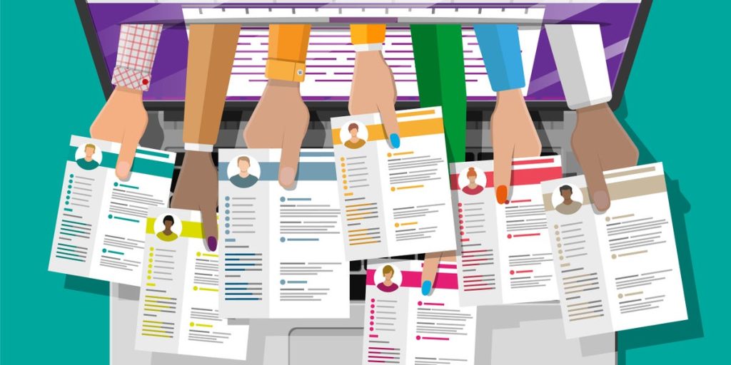 ما يجب عليك مراعاته قبل التقديم على وظائف متعددة في نفس الشركة في وقت واحد