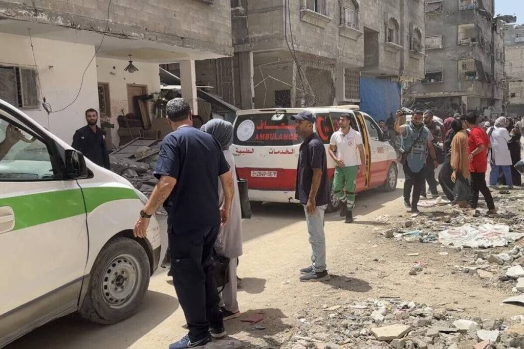 وزارة غزة: مقتل ما لا يقل عن 39 فلسطينيا في الغارات الإسرائيلية وقصف المستشفيات