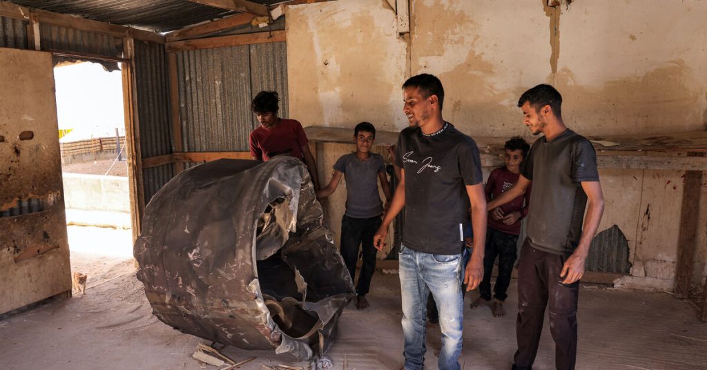 بينما ينتظر العالم رد إسرائيل على إيران، هل تستطيع الولايات المتحدة المساعدة في تجنب “حرب شاملة”؟