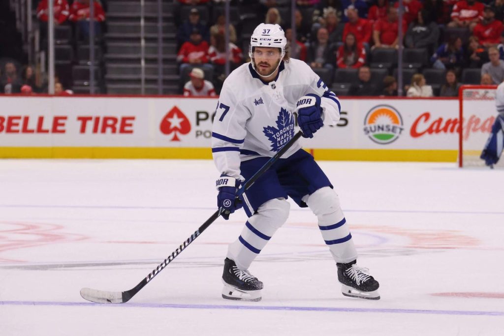 تسلط معركة Liljegren ضد Timmins في Maple Leafs الضوء على مشكلة رجال الدفاع