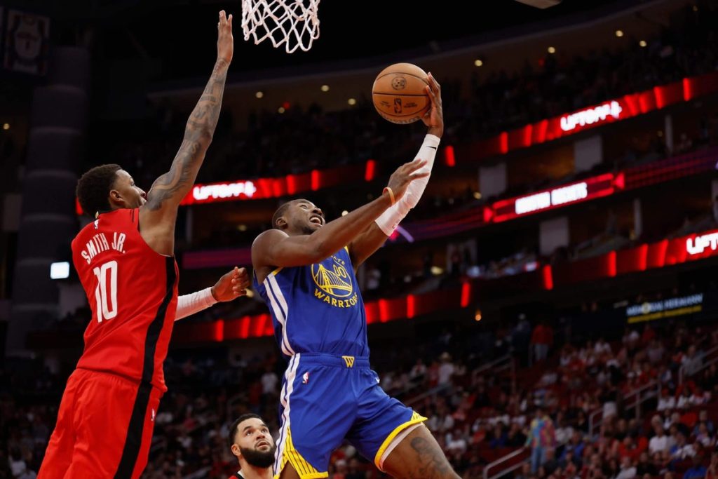 براندين بودزيمسكي وجوناثان كومينجا يساعدان المحاربين على النجاة من مخاوف العمل الإضافي في هيوستن