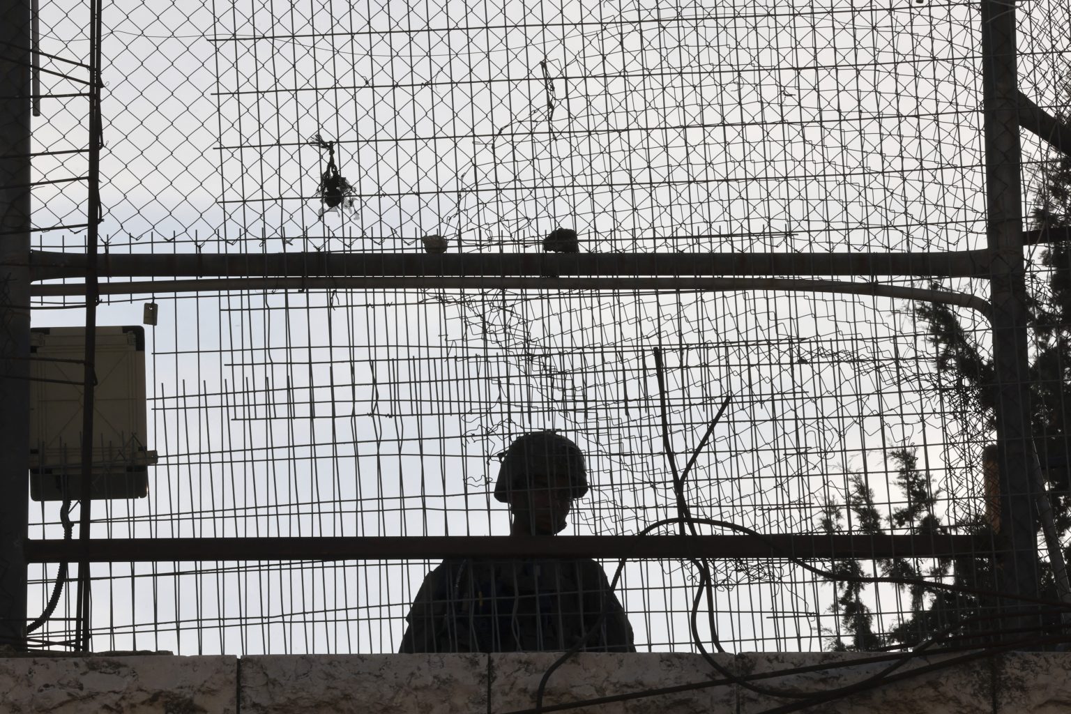 تحذر منظمة بتسيلم من أن الجنود الإسرائيليين “يرتكبون انتهاكات خطيرة” بحق الفلسطينيين