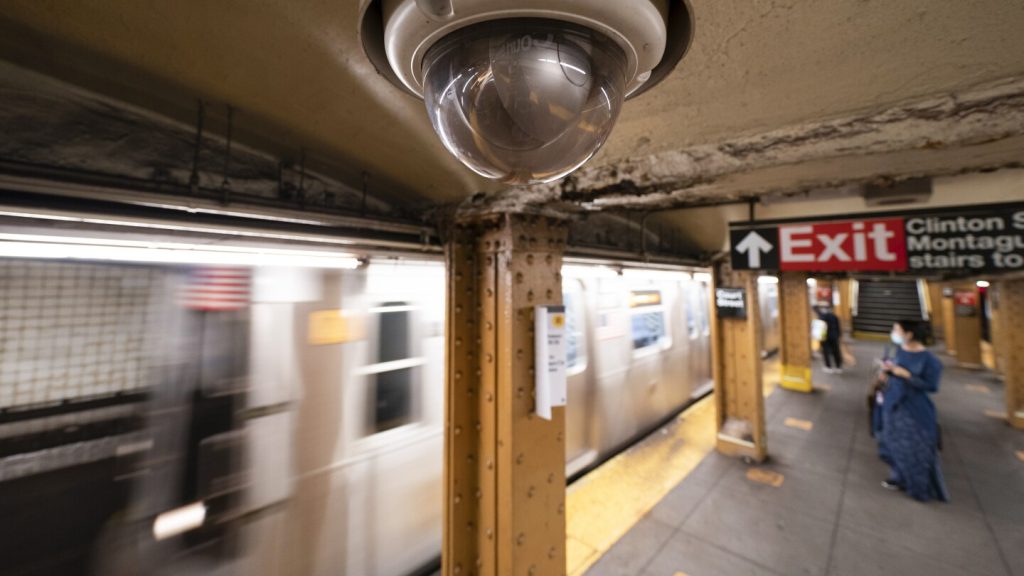 حكومة ولاية نيويورك ستراقب استخدامها للذكاء الاصطناعي بموجب قانون جديد