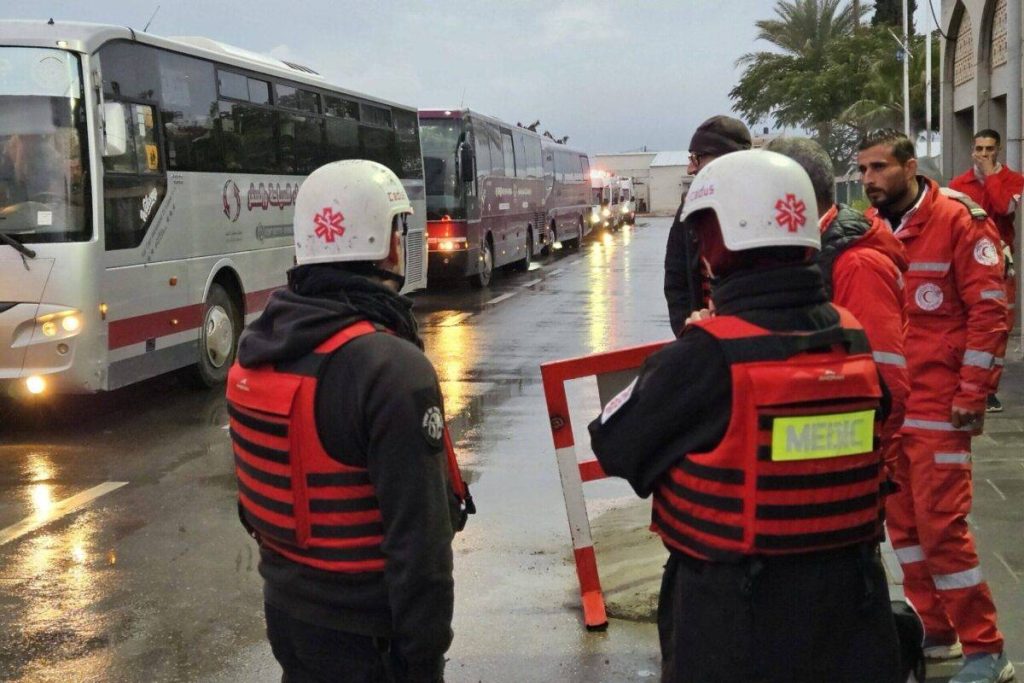 منظمة الصحة العالمية وشركاؤها يقومون بإجلاء 10 مرضى من غزة