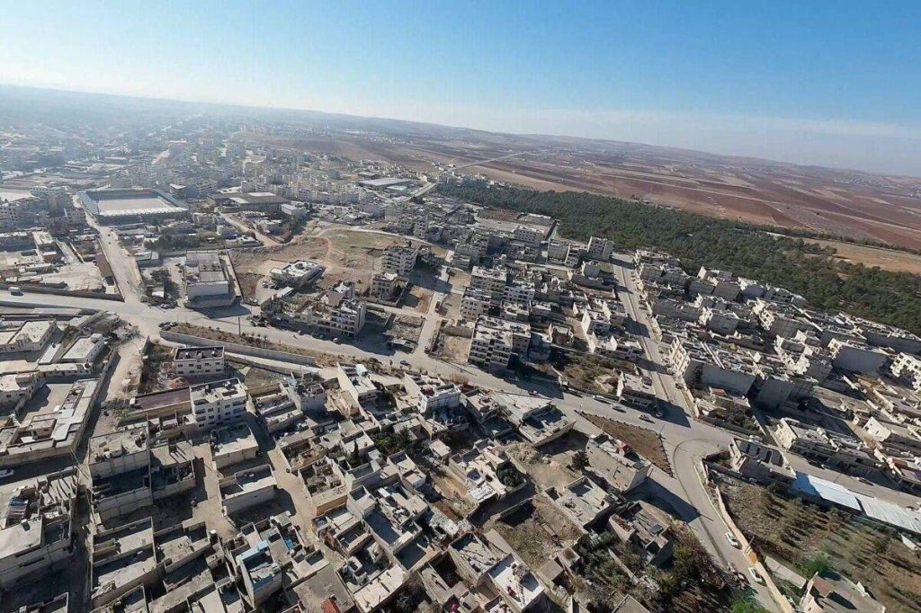 مسؤول كردي سوري يقول إن القوات الأمريكية والفرنسية يمكنها تأمين الحدود الشمالية لسوريا