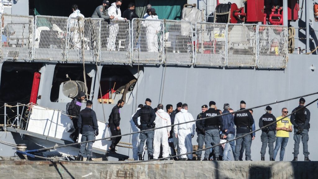 إيطاليا تستأنف نقل المهاجرين إلى مراكز المعالجة في ألبانيا