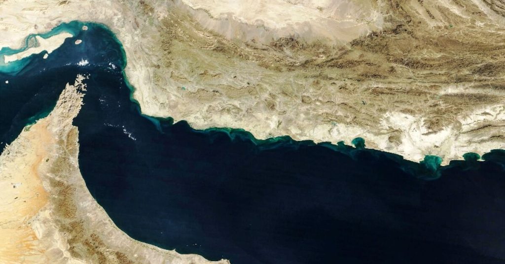 إيران مولز ينقلون رأس المال إلى “الجنة المفقودة” على الساحل الجنوبي