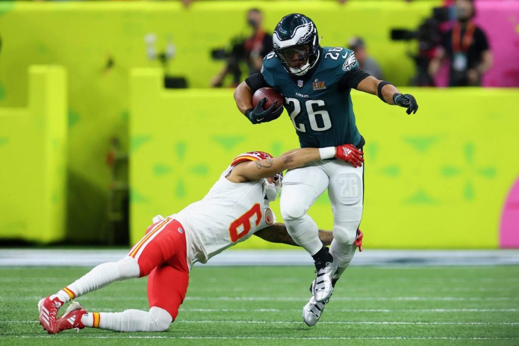 مجموعة Saquon Barkley من Eagles 'Saquon Barkley مجتمعة سجل لموسم واحد