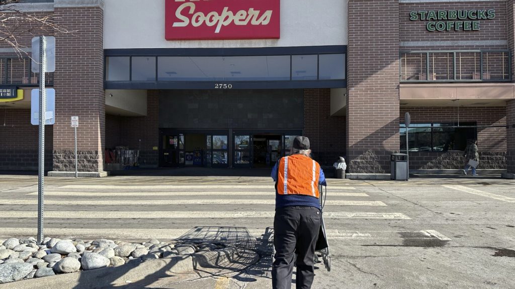 الإضراب النهائي للعمال في متاجر البقالة King Soopers ويوافق الجانبان على استئناف المساومة