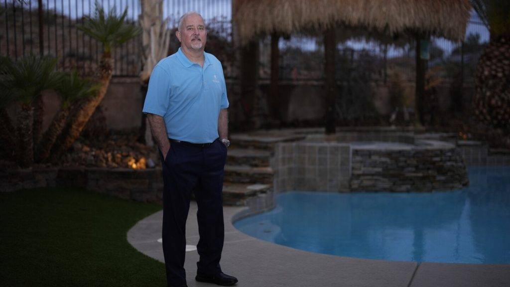 وكالة مراقبة المستهلكين تسمى “Vicious” من قبل ترامب ينظر إليها على أنها “بطل” للكثيرين بمساعدة ذلك