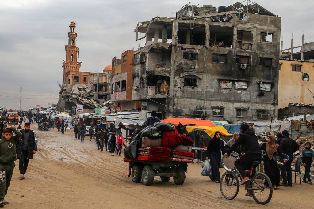 ضباط إسرائيل للفلسطينيين النازحين: “اذهب إلى مصر ولا تعود”