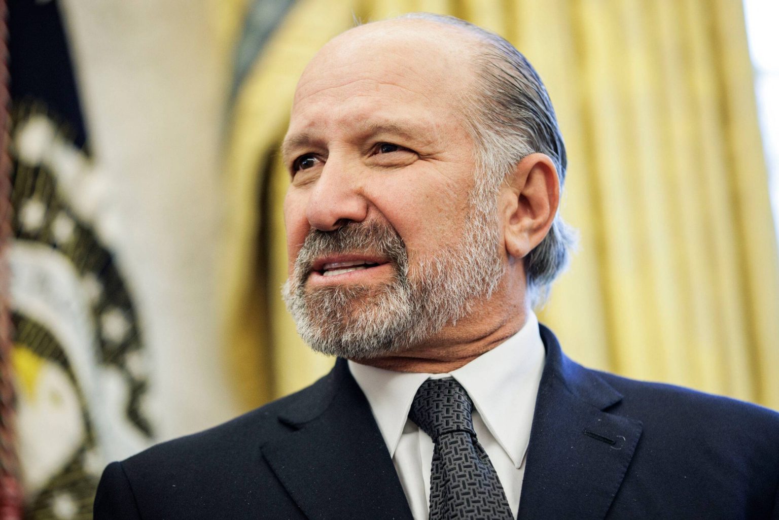 يضيف الولايات المتحدة كيانات أجنبية من الإمارات العربية المتحدة وإيران وجنوب إفريقيا لتصدير القائمة السوداء