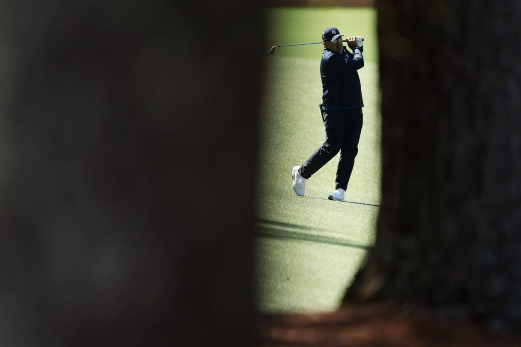 السماح للأساتذة يدعان ángel cabrera العودة. ماذا يقول ذلك؟