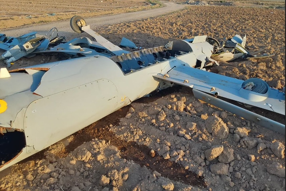 أظهر التقاط الشاشة من مقطع فيديو إسرائيلي هيرميس 900 طائرة بدون طيار أسقطت الجزء الشرقي من أسفهان ، إيران في 18 يونيو 2025.