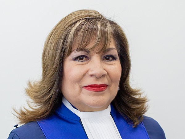 القاضي لوز ديل كارمن إيبانيز كارانزا