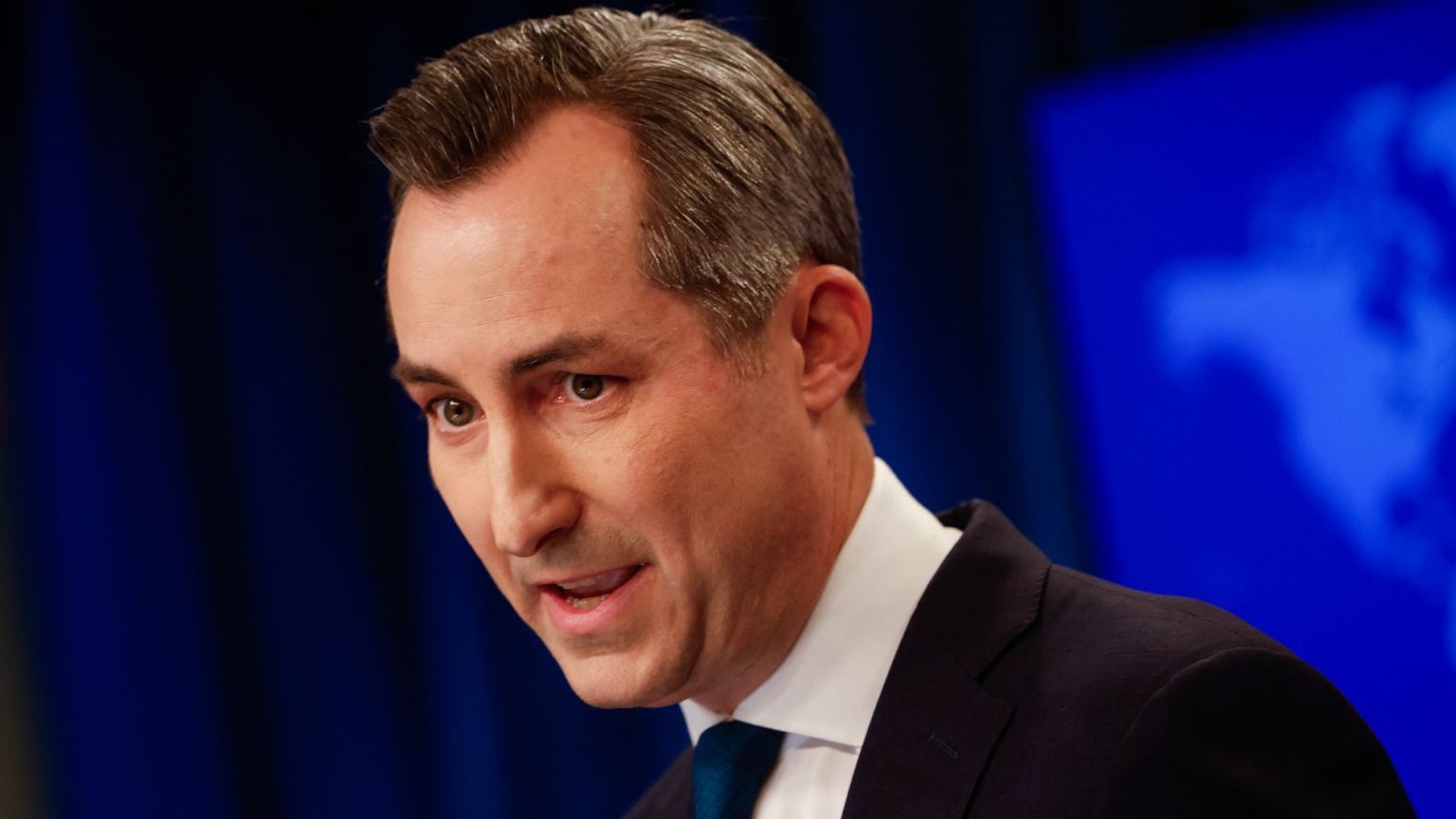 “Smirker of the Templicide”: الغضب بعد ماثيو ميلر يقول إن إسرائيل ارتكبت جرائم حرب