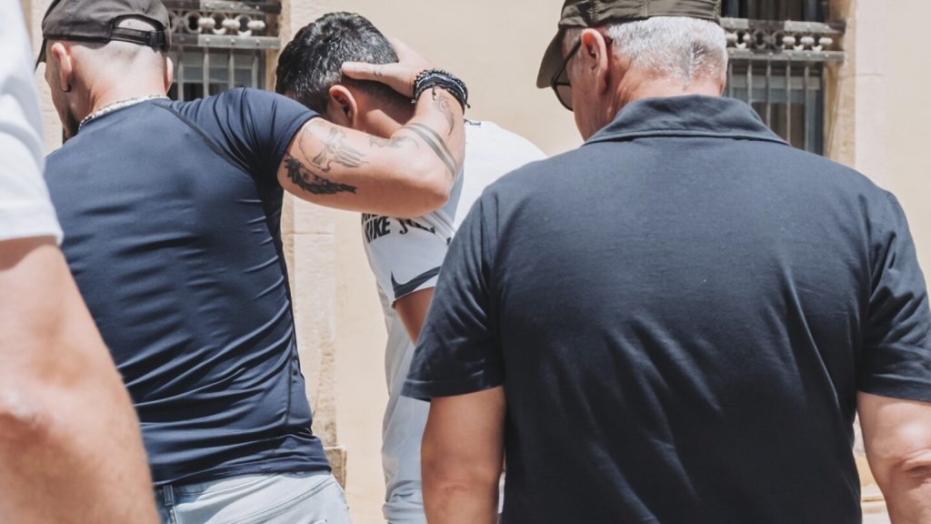 الشرطة اليونانية اعتقال رجل في جزيرة كريت الجنوبية للاشتباه في التجسس