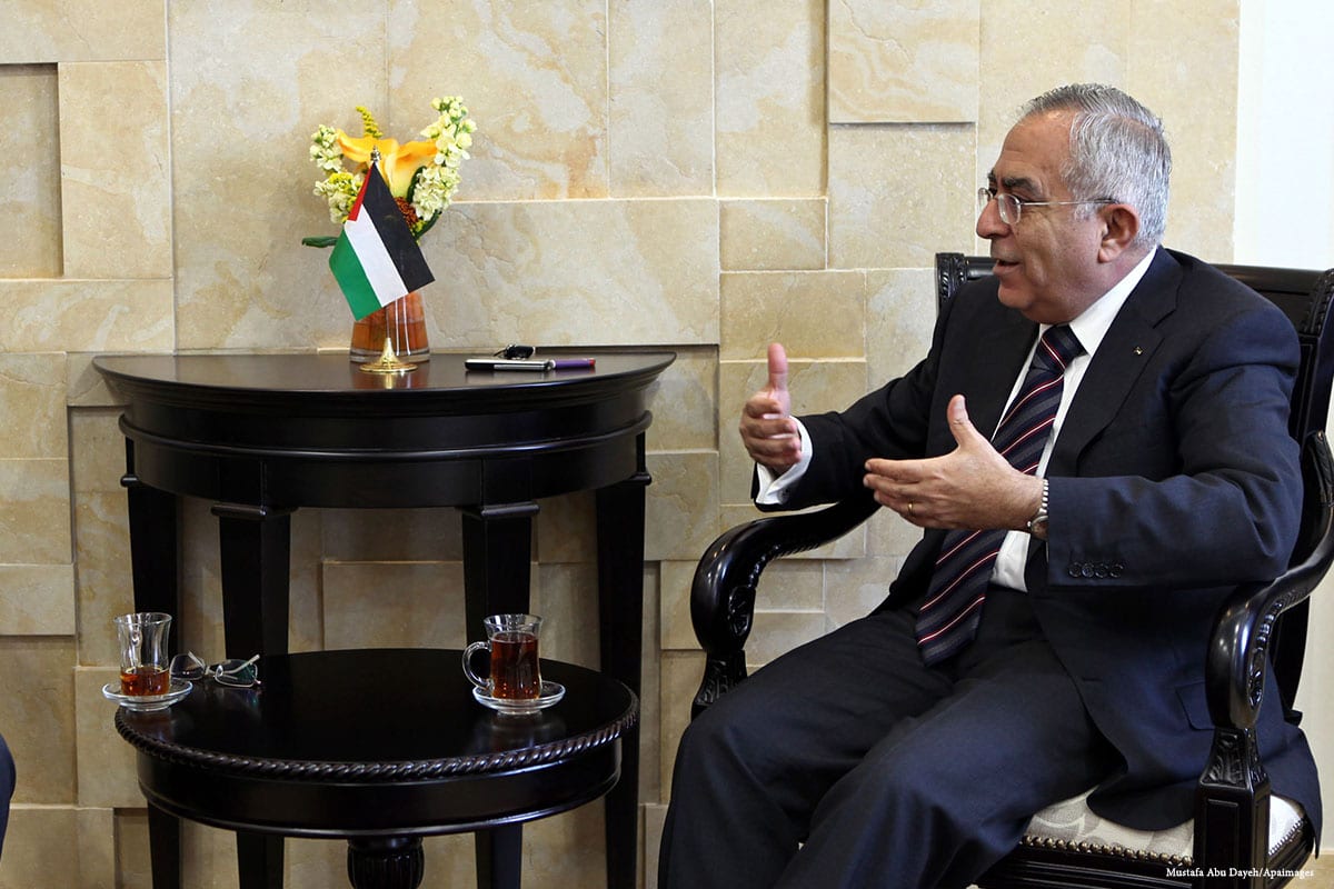 عضو اللجنة التنفيذية لمنظمة التحرير الفلسطينية (PLO) Wasel Abu-Yousef (Mustafa Abu Dayeh/Apaimages)