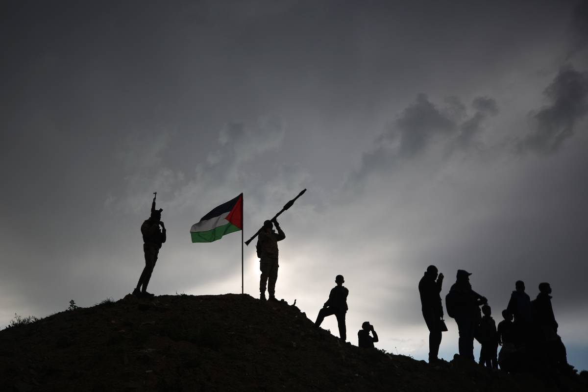 أعضاء من الألوية القسام ، الجناح العسكري لحماس في خان يونيس ، غزة في 20 فبراير 2025. (علي جاد الله - وكالة Anadolu)
