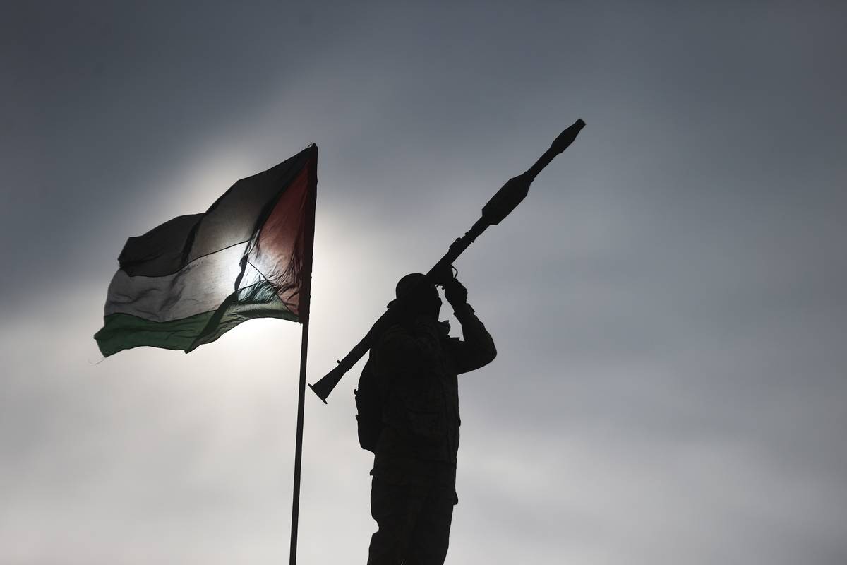 أعضاء من الألوية القسام ، الجناح العسكري لحماس في محافظة خان يونيس ، غزة في 20 فبراير 2025. (علي جاد الله - وكالة Anadolu)