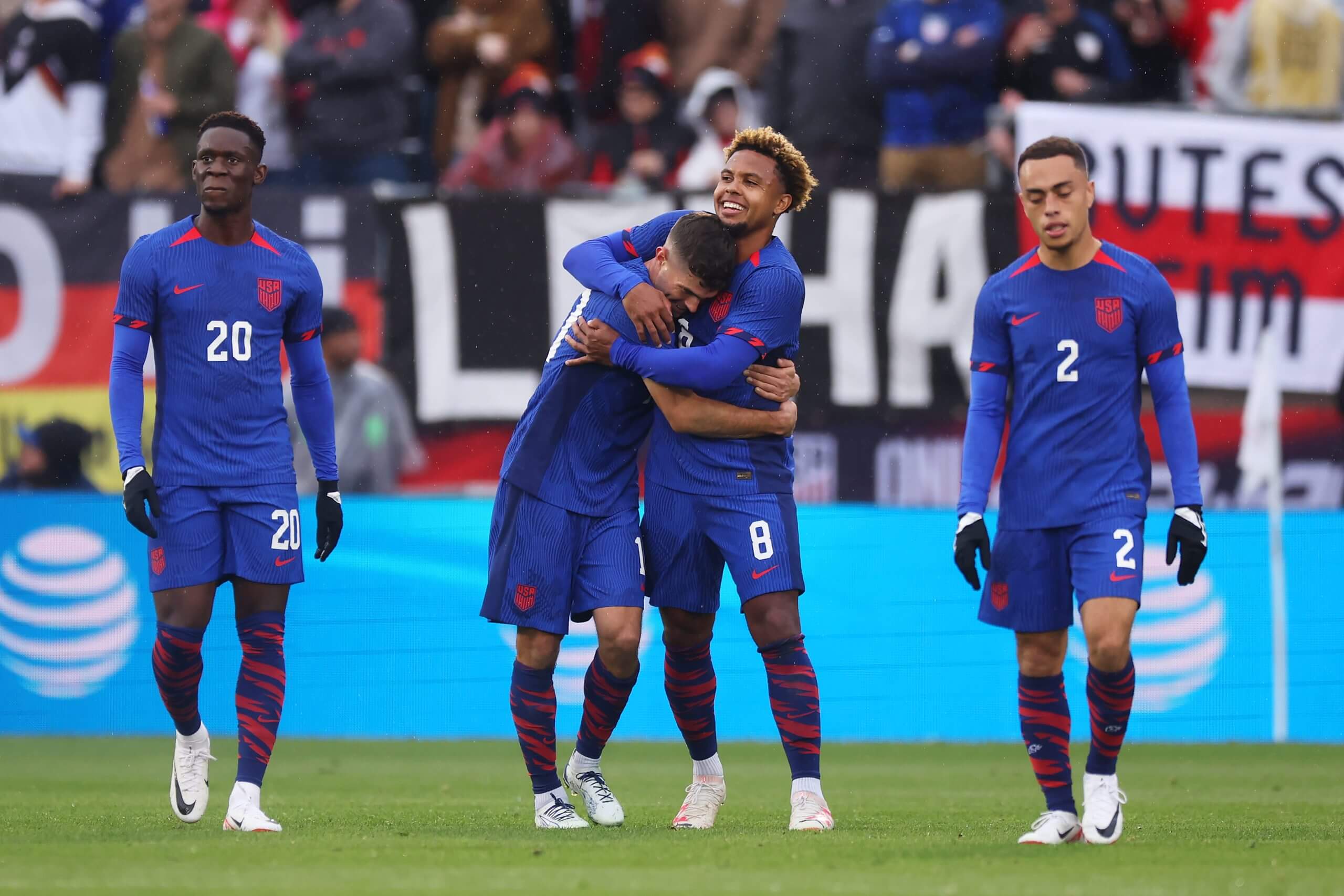 Usmnt's Folarin Balogun ، Christian Pulisic ، Weston McKennie و Sergino Dest
