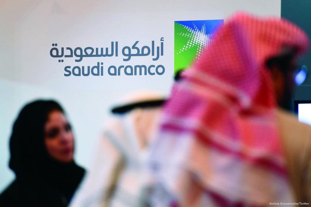 موظفو Aramco السعوديون (Notizie Economiche/Twitter)