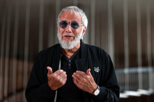 الموسيقي البريطاني يوسف الإسلام ، المعروف سابقًا باسم Cat Stevens في اسطنبول ، Turkiye في 19 سبتمبر 2022.