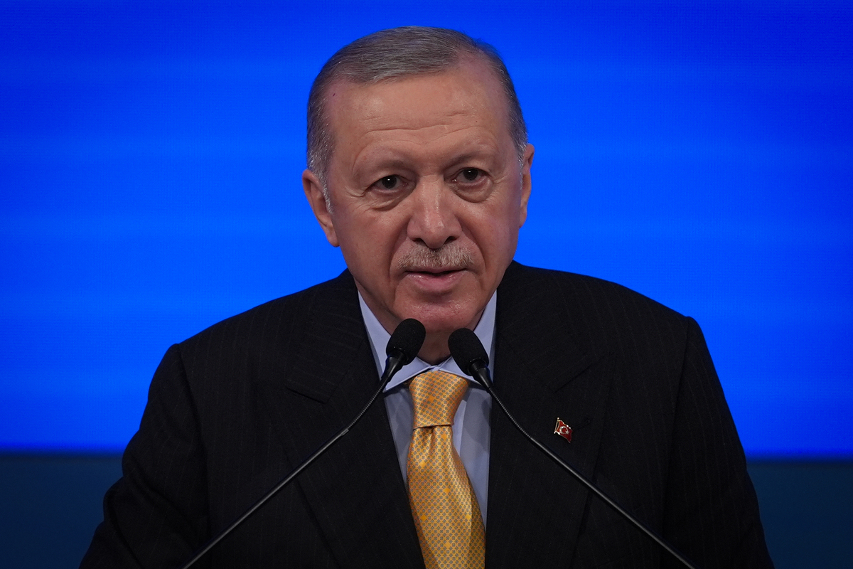 يتلقى الرئيس التركي وزعيم حزب العدالة والتنمية (AK) حزب Tayyip Ardogan خطابًا خلال الحدث الرابع والعشرين من الحزب في AK في مركز حزب AK في أنقرة ، Turkiye في 14 أغسطس 2025 (Erçin Ertürk - Agency Anadolu)
