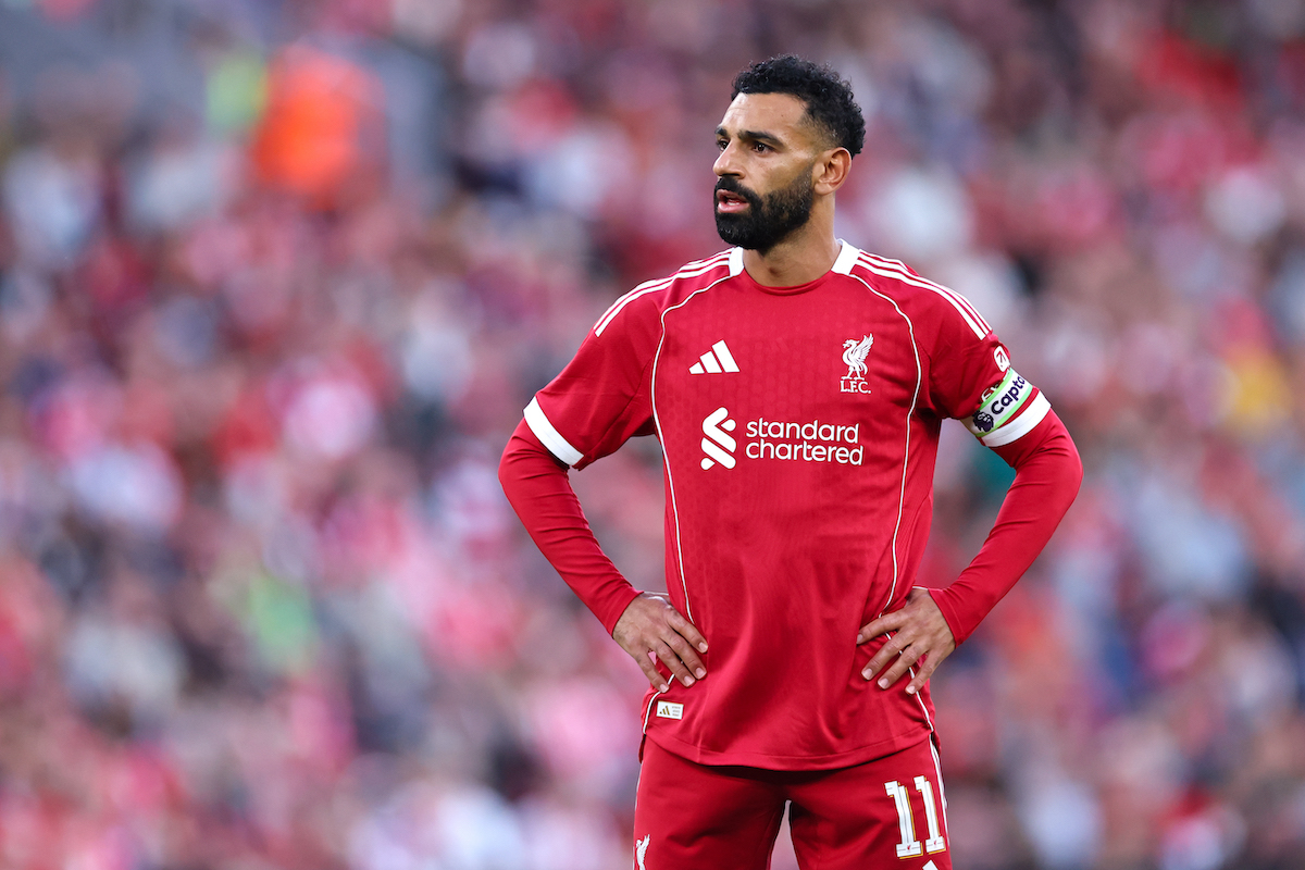 محمد صلاح من ليفربول خلال المباراة الودية قبل الموسم بين ليفربول ضد نادي بلباو الرياضي في أنفيلد في 4 أغسطس 2025 في ليفربول ، إنجلترا. (روبي جاي بارات - AMA/Getty Images)