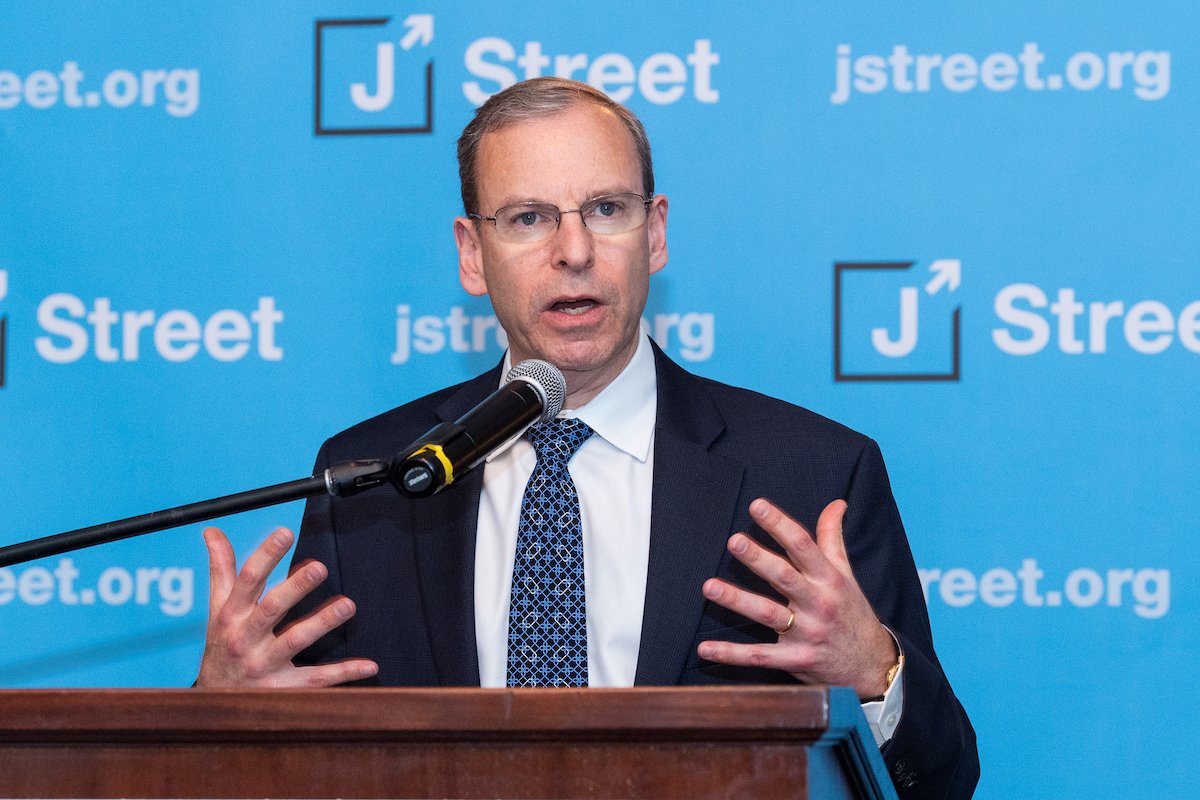 جيريمي بن أمي ، رئيس شارع J ، يتحدث في مؤتمر J Street الوطني ، في 15 أبريل 2018 (Michael Brochstein/SOPA Images/Lightrocket عبر Getty Images)