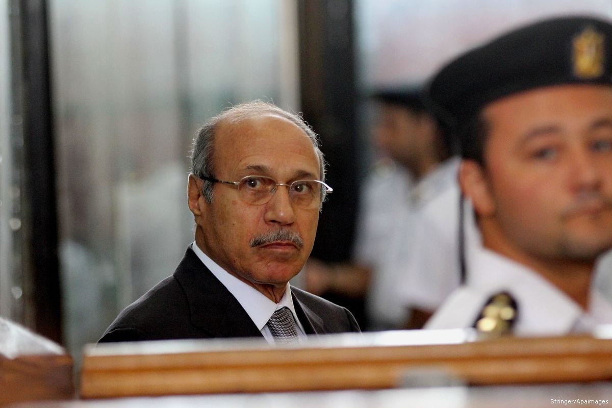 وزير الداخلية المصري السابق حبيب العدي يحضر محاكمته بتهمة الفساد ، في القاهرة ، مصر في 19 أبريل 2016 (Stringer/Apaimages)