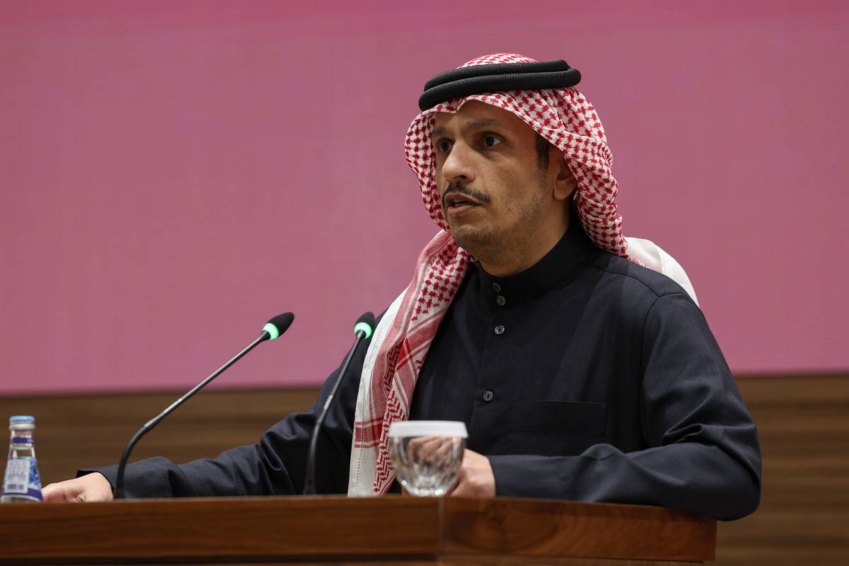 رئيس الوزراء القطري ووزير الخارجية محمد بن عبد الرحمن بن جاسيم آل ثاني يعقد مؤتمرا صحفيا في الدوحة ، عاصمة قطر في 02 فبراير 2025 (أردا كوكيا - وكالة أنادولو)