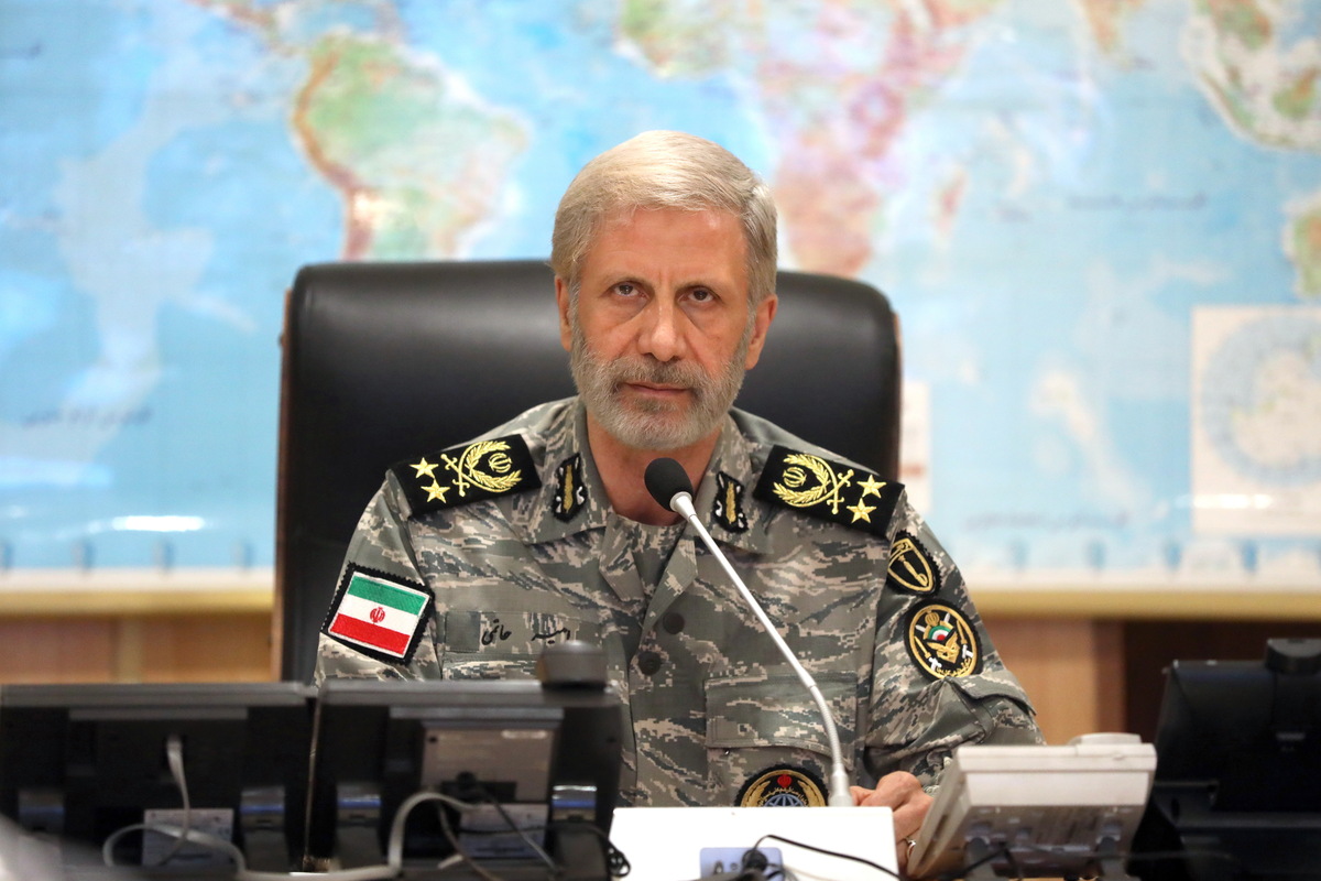 القائد الأعلى للجيش الإيراني أمير هاتامي يلقي خطابا في طهران ، إيران في 23 يونيو 2025 (الجيش الإيراني/النشرة-وكالة أندمولو)