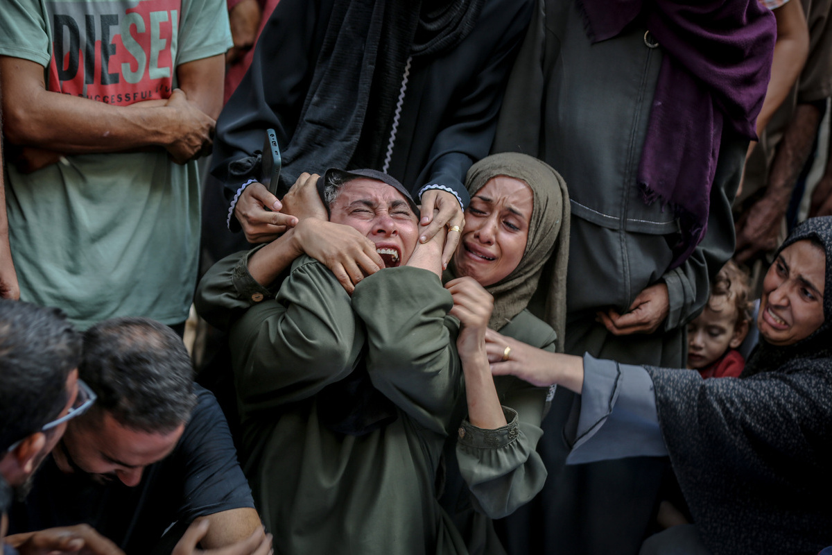 حداد الفلسطينيين على خسارتهم بعد مقتل أحبائهم في هجوم إسرائيلي على مدينة غزة ، غزة في 02 سبتمبر 2025. (سعيد MMT Jaras - وكالة Anadolu)