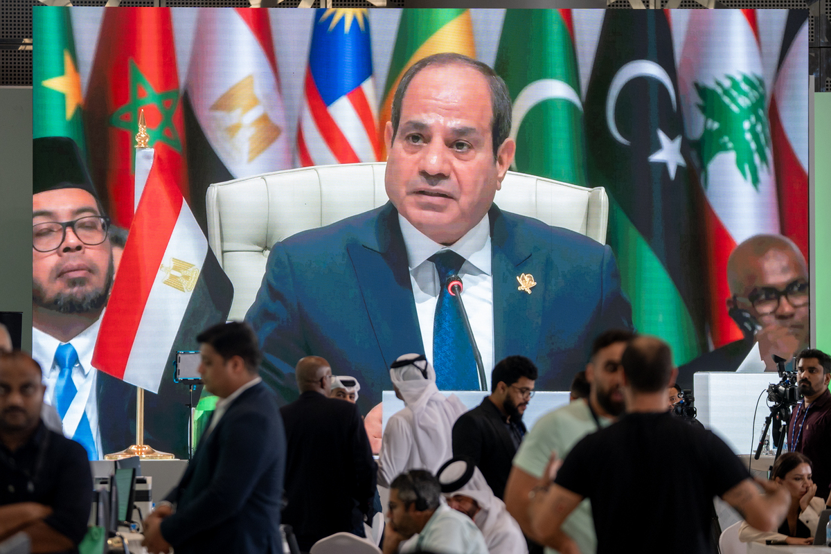 يلقي الرئيس المصري عبد الفاهية السيسي خطابًا خلال منظمة التعاون الإسلامي - قمة الدوري العربي الاستثنائي في 15 سبتمبر 2025 في الدوحة ، قطر. (Erçin Ertürk - ANADOLU Agency)