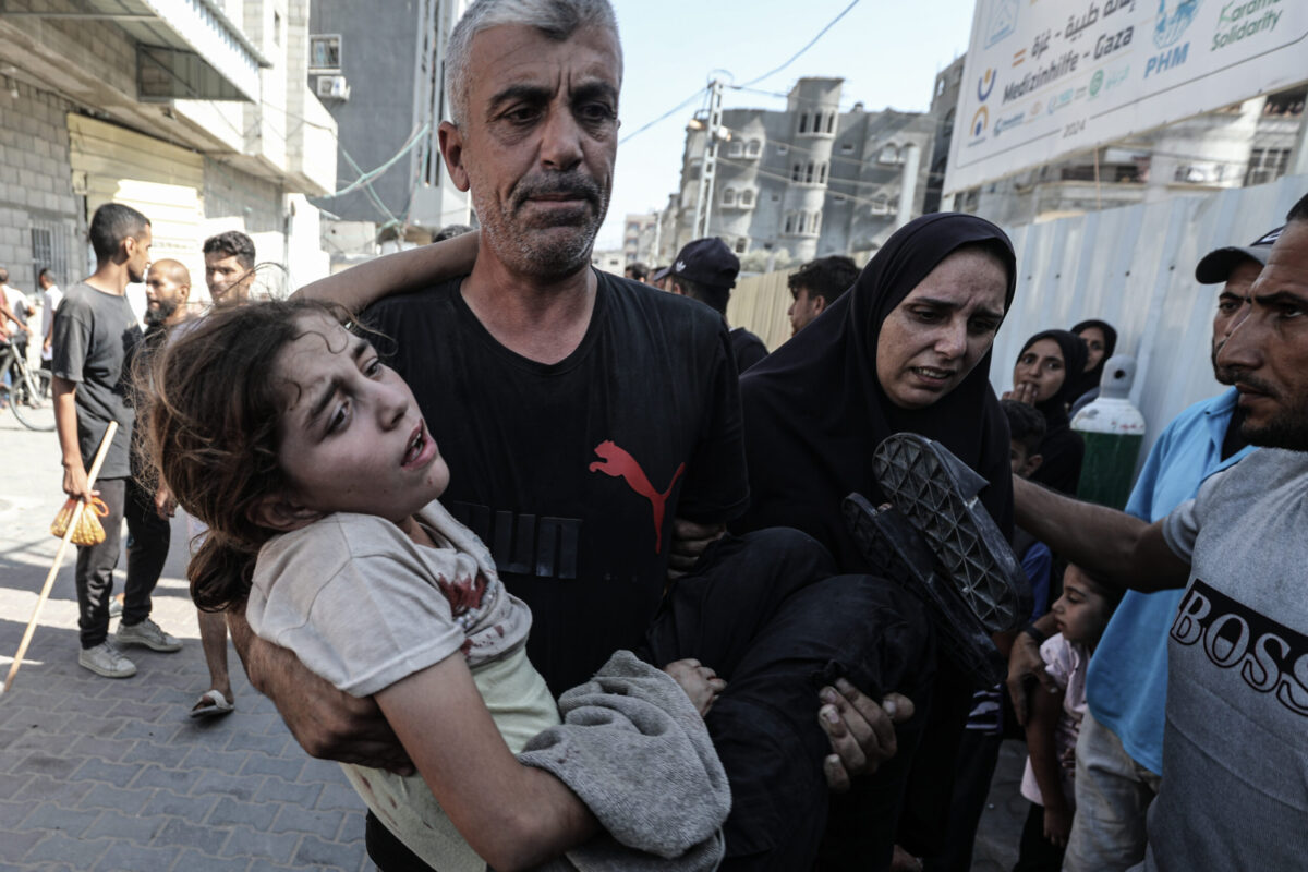 8 الفلسطينيون ، بمن فيهم الأطفال ، فقدوا حياتهم بعد هجوم الجيش الإسرائيلي على معسكر بوريك للاجئين في غزة ، مدينة غزة في 21 سبتمبر 2025.