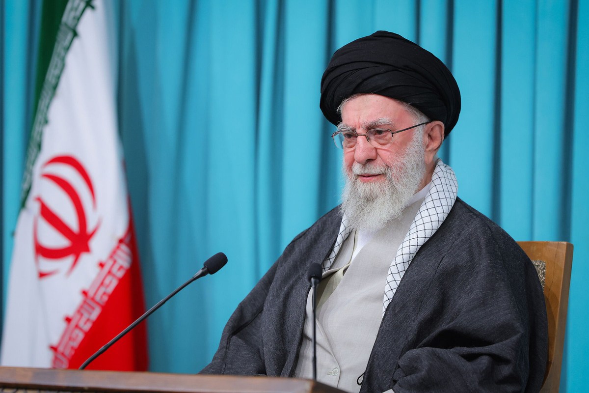 يتحدث الزعيم الأعلى الإيراني آيات الله علي خامني عن التلفزيون الحكومي الإيراني في طهران ، إيران في 23 سبتمبر 2025.