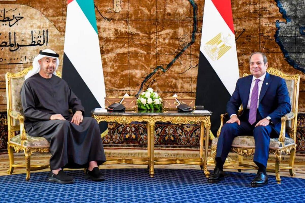 الرئيس المصري عبد الفاهية السيسي يلتقي مع رئيس الإمارات الشيخ محمد بن زايد في القاهرة ، مصر في 29 سبتمبر 2025.
